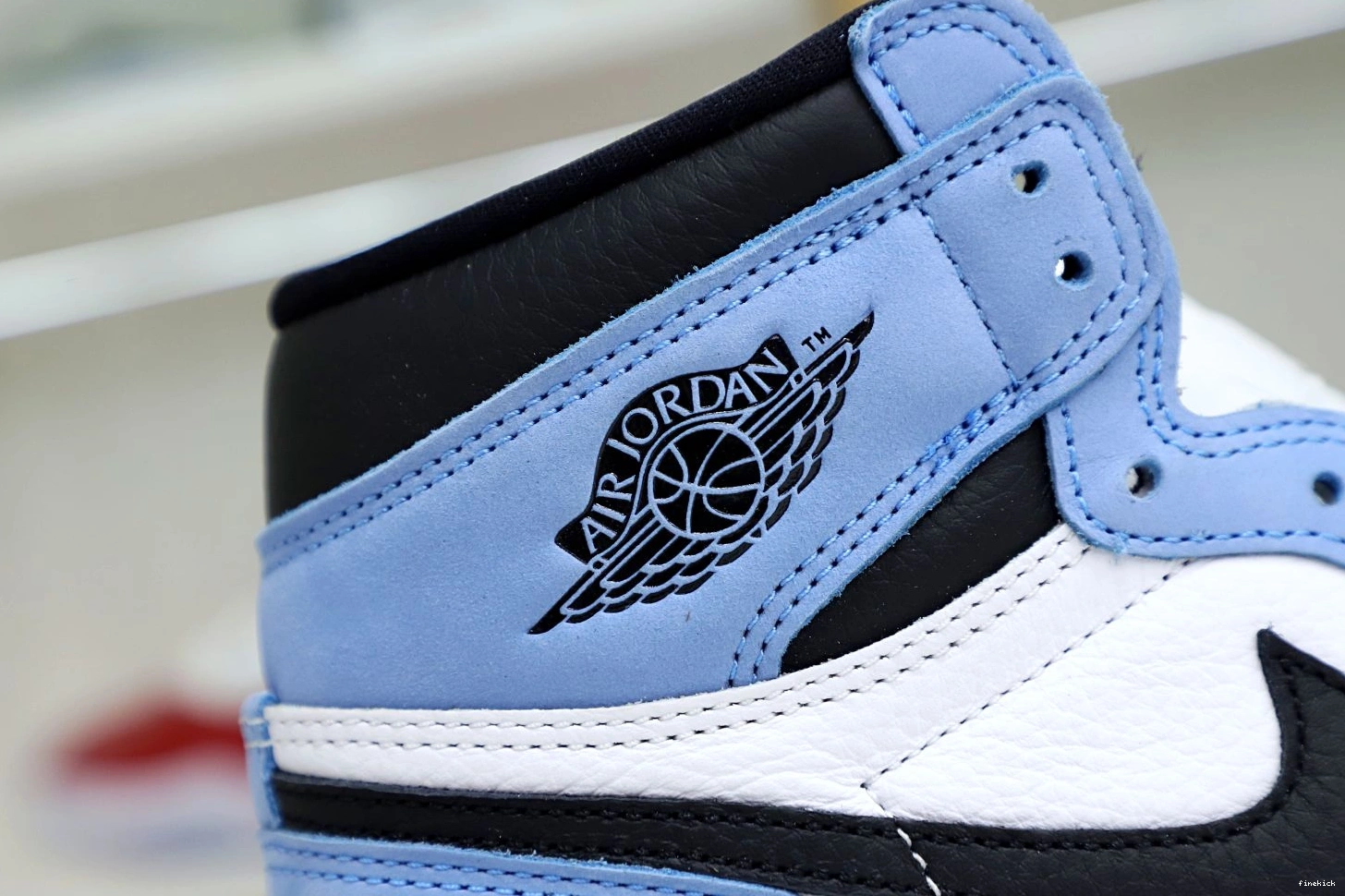 1 AIR JORDAN OG HIGH 'UNIVERSITY RETRO 0720